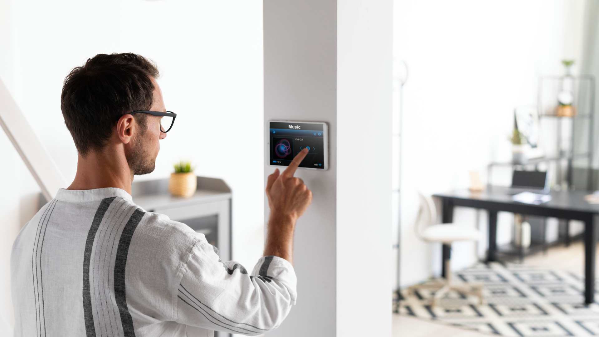 Smart Home IoT Wireless Automation